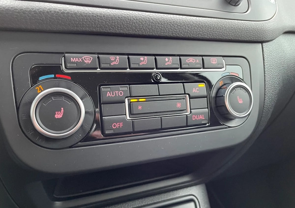 Volkswagen Golf Plus cena 24900 przebieg: 233050, rok produkcji 2009 z Radków małe 631